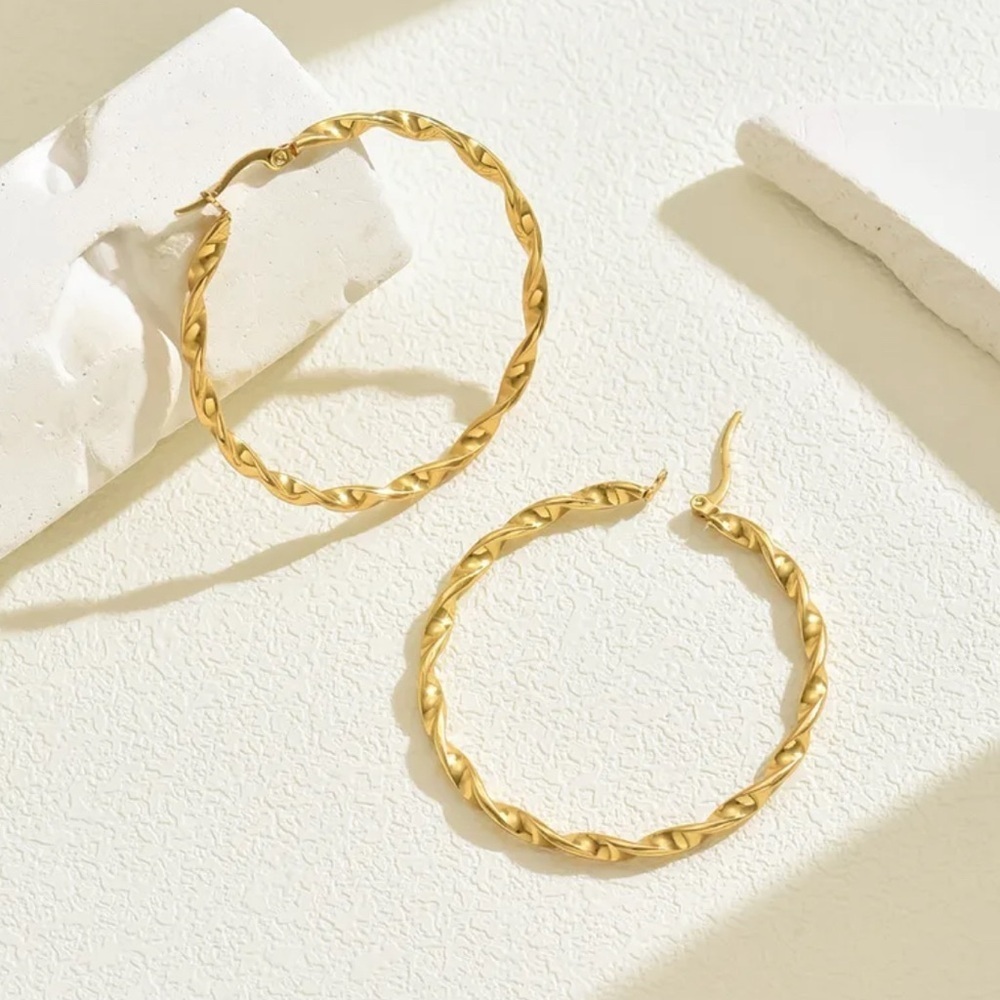 18K Gold Large Twisted Metal Swirl Classic 2”Hoop Earrings Full Circle No Fade - Picture 3 of 6